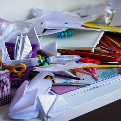 Does clutter impact productivity?